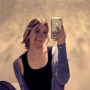 Meet your Posher, Avery